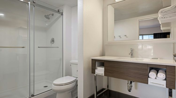 City Express Santa Ana OC Airport Room