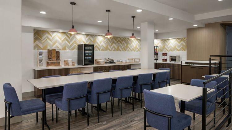 City Express Santa Ana OC Airport Restaurant