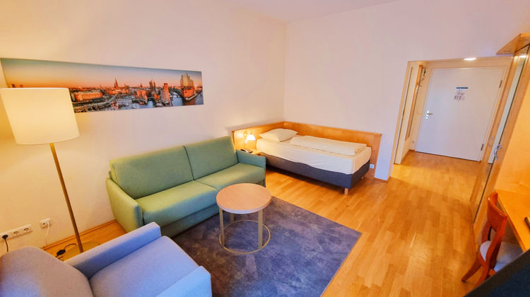 Newlivinghome Room