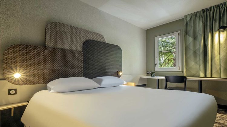 B&B Hotel Niort Sud Venise Verte Room
