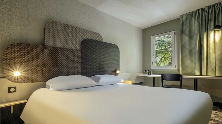 <b>B&B Hotel Niort Sud Venise Verte Room</b>. Images powered by <a href="https://www.leonardoworldwide.com/" title="Leonardo Worldwide" target="_blank">Leonardo</a>.