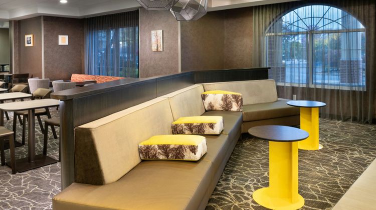 SpringHill Suites by Marriott Lobby