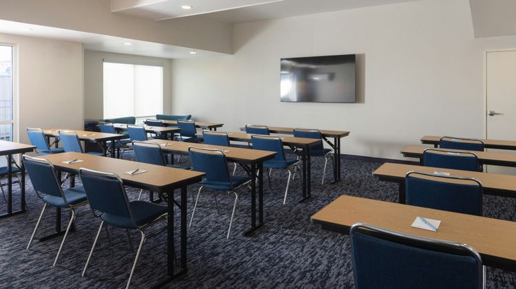Fairfield Inn & Suites Fort Wayne Meeting