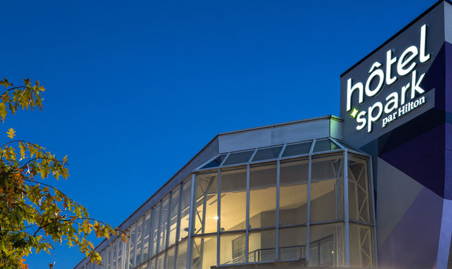Spark by Hilton Montreal Exterior