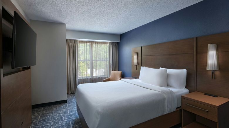 <b>Residence Inn Houston The Woodlands Room</b>. Images powered by <a href="https://www.leonardoworldwide.com/" title="Leonardo Worldwide" target="_blank">Leonardo</a>.