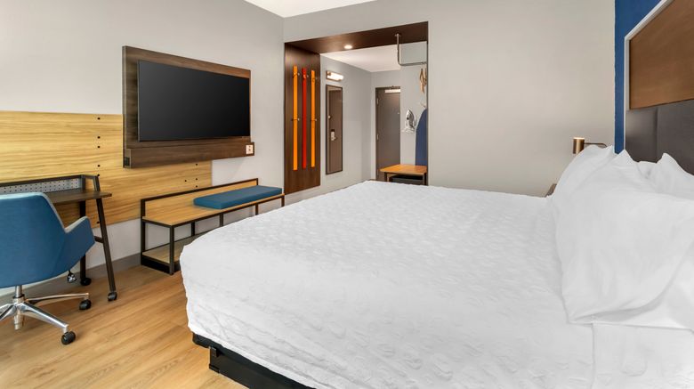 <b>Tru Goodlettsville Nashville Room</b>. Images powered by <a href="https://www.leonardoworldwide.com/" title="Leonardo Worldwide" target="_blank">Leonardo</a>.