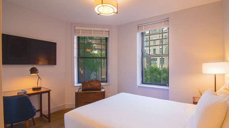 Hotel Belleclaire Room