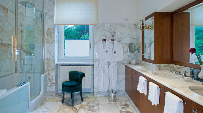 <b>Hotel Schloss Monchstein Room</b>. Images powered by <a href="https://www.leonardoworldwide.com/" title="Leonardo Worldwide" target="_blank">Leonardo</a>.