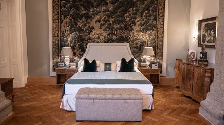 <b>Hotel Schloss Monchstein Room</b>. Images powered by <a href="https://www.leonardoworldwide.com/" title="Leonardo Worldwide" target="_blank">Leonardo</a>.