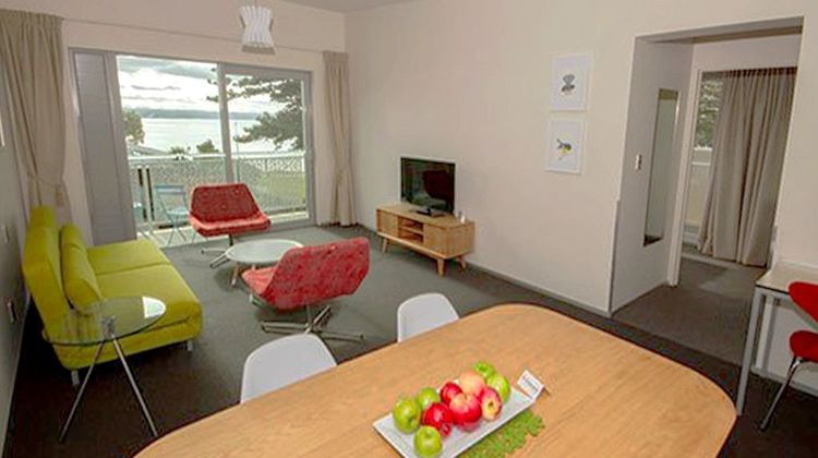 Navigate Seaside Accommodation Room