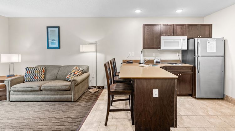 Independence Stay Hotel and Suites Room