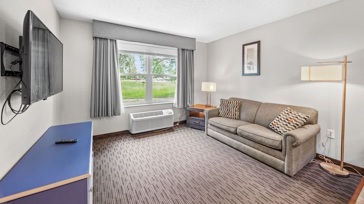 Independence Stay Hotel and Suites Room