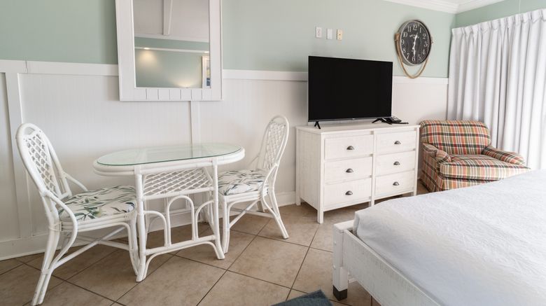 <b>The Oceanfront Litchfield Inn Room</b>. Images powered by <a href="https://www.leonardoworldwide.com/" title="Leonardo Worldwide" target="_blank">Leonardo</a>.