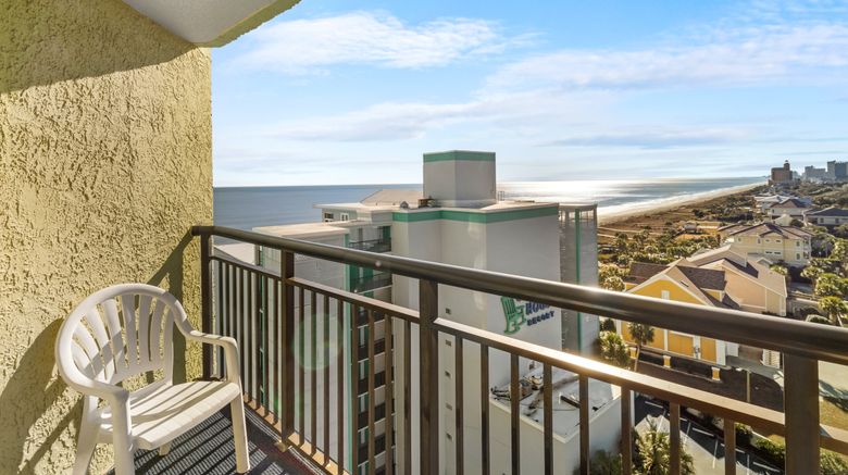 <b>Monterey Bay Suites Room</b>. Images powered by <a href="https://www.leonardoworldwide.com/" title="Leonardo Worldwide" target="_blank">Leonardo</a>.