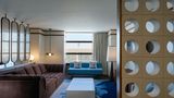 The Westin Detroit Metropolitan Airport Suite