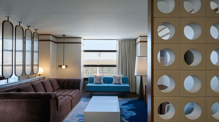The Westin Detroit Metropolitan Airport Suite