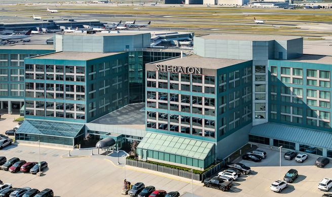 Sheraton Gateway Hotel Toronto Airport Exterior