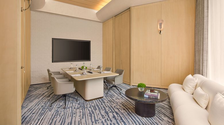 <b>Waldorf Astoria Qiantan Meeting</b>. Images powered by <a href="https://www.leonardoworldwide.com/" title="Leonardo Worldwide" target="_blank">Leonardo</a>.
