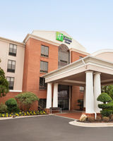 Holiday Inn Express Hotel & Suites