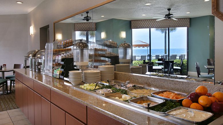 <b>The Strand Resort Restaurant</b>. Images powered by <a href="https://www.leonardoworldwide.com/" title="Leonardo Worldwide" target="_blank">Leonardo</a>.