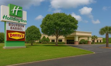 Holiday Inn Lumberton North
