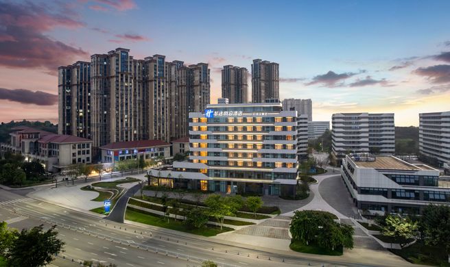 Holiday Inn Exp High-Tech Zone Exterior