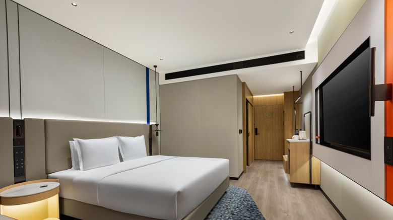 <b>Holiday Inn Exp High-Tech Zone Room</b>. Images powered by <a href="https://www.leonardoworldwide.com/" title="Leonardo Worldwide" target="_blank">Leonardo</a>.
