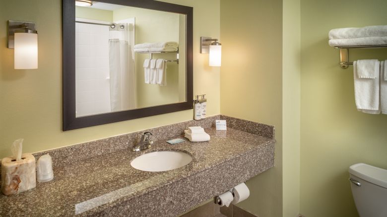 <b>Holiday Inn Express & Suites Lebanon Room</b>. Images powered by <a href="https://www.leonardoworldwide.com/" title="Leonardo Worldwide" target="_blank">Leonardo</a>.