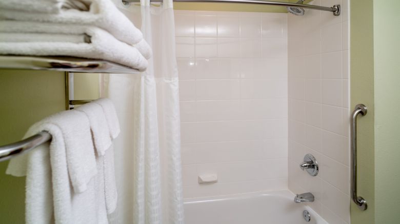 <b>Holiday Inn Express & Suites Lebanon Room</b>. Images powered by <a href="https://www.leonardoworldwide.com/" title="Leonardo Worldwide" target="_blank">Leonardo</a>.