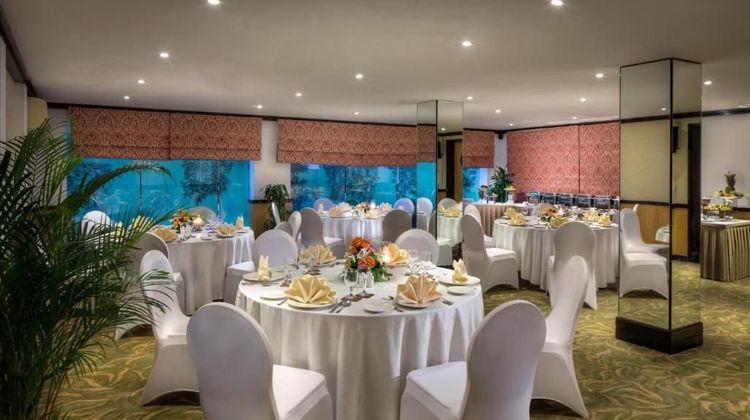 Savoy Suites Hotel Apartments Restaurant