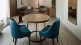 Holiday Inn & Suites Montreal Airport Suite