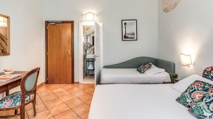 Hotel Galileo Room