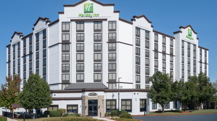 Holiday Inn Hotel & Suites Exterior