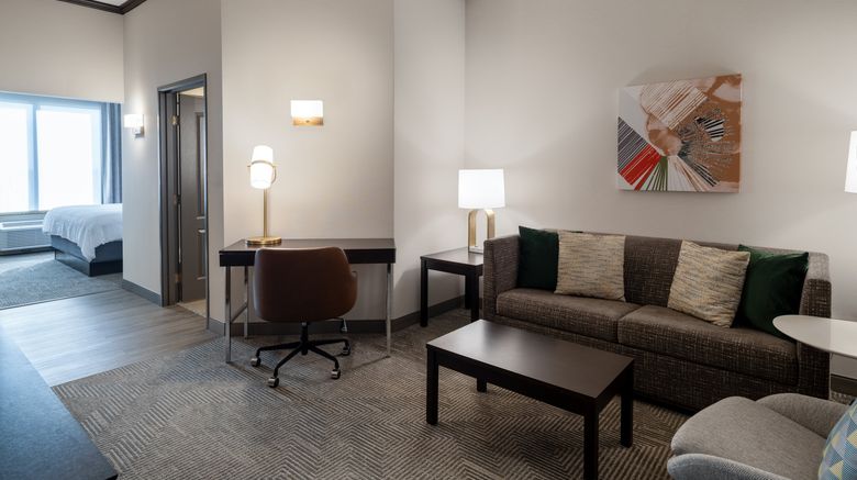 <b>Holiday Inn Hotel & Suites Suite</b>. Images powered by <a href="https://www.leonardoworldwide.com/" title="Leonardo Worldwide" target="_blank">Leonardo</a>.