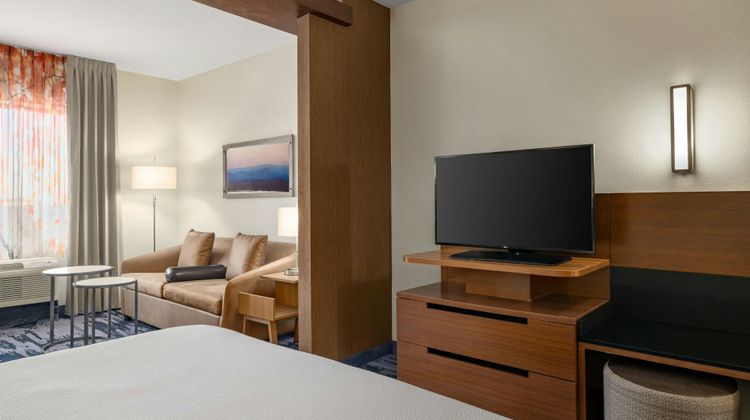 Fairfield Inn & Suites West Monroe Room