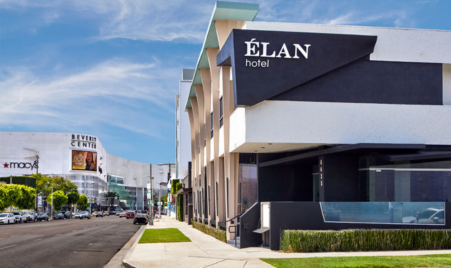 Elan Hotel Exterior