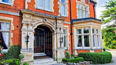 Oaklands Hall