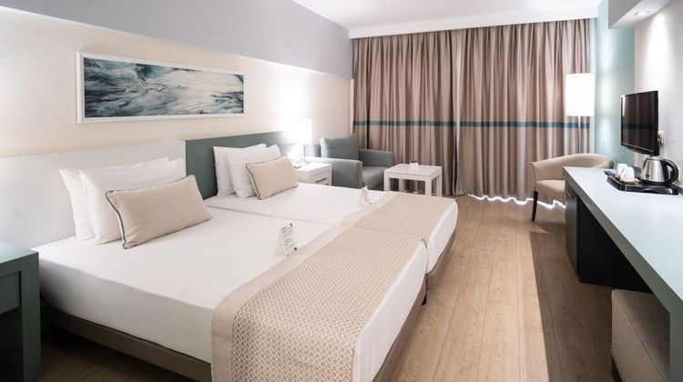 Arcanus Side Resort Room
