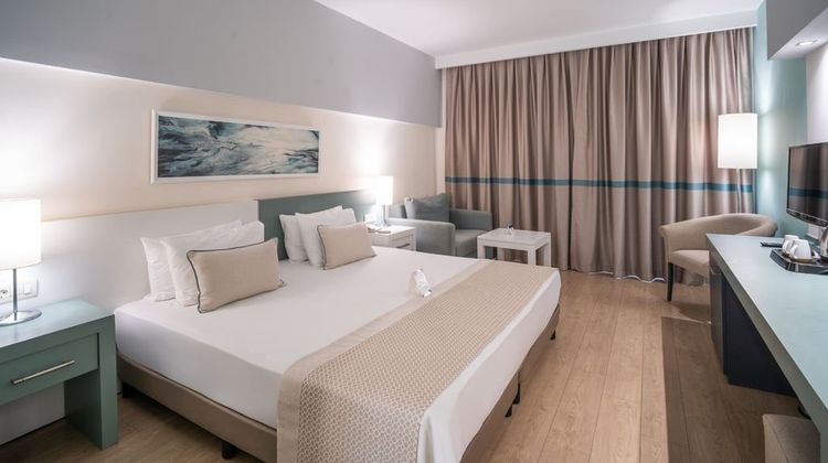 Arcanus Side Resort Room