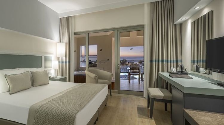 Arcanus Side Resort Suite
