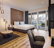 Motorsport Hotel Room