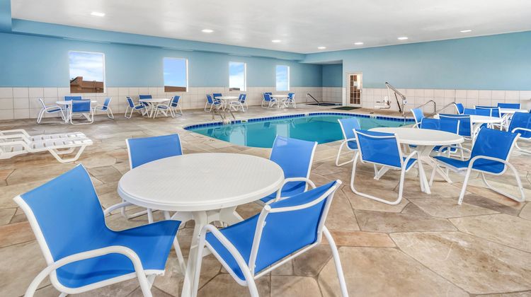 Holiday Inn Express & Suites Pool