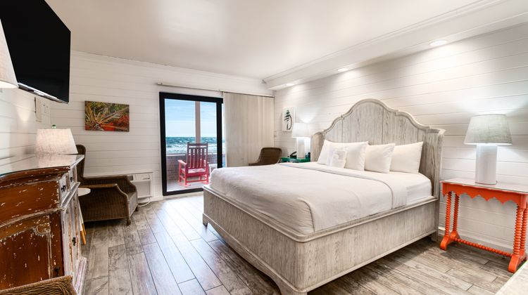 The Oceanfront Litchfield Inn Room