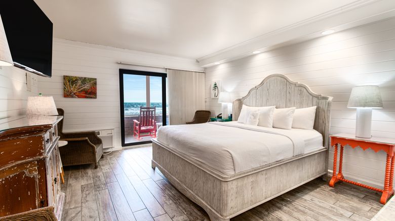 <b>The Oceanfront Litchfield Inn Room</b>. Images powered by <a href="https://www.leonardoworldwide.com/" title="Leonardo Worldwide" target="_blank">Leonardo</a>.