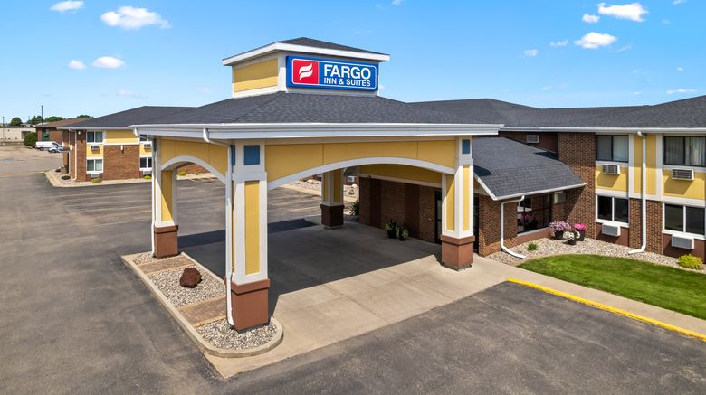 <b>Fargo Inn & Suites Lobby</b>. Images powered by <a href="https://www.leonardoworldwide.com/" title="Leonardo Worldwide" target="_blank">Leonardo</a>.
