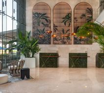 Yas Plaza Mangroves Exterior