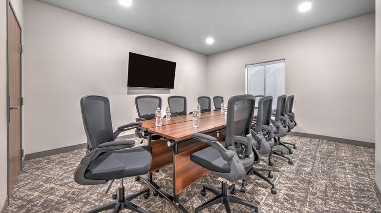 <b>Candlewood Suites Navasota Meeting</b>. Images powered by <a href="https://www.leonardoworldwide.com/" title="Leonardo Worldwide" target="_blank">Leonardo</a>.