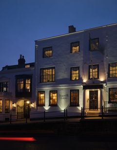 Stanwell House Hotel