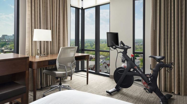 <b>The Westin Portland Harborview Suite</b>. Images powered by <a href="https://www.leonardoworldwide.com/" title="Leonardo Worldwide" target="_blank">Leonardo</a>.