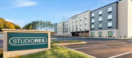 StudioRes Newnan Exterior